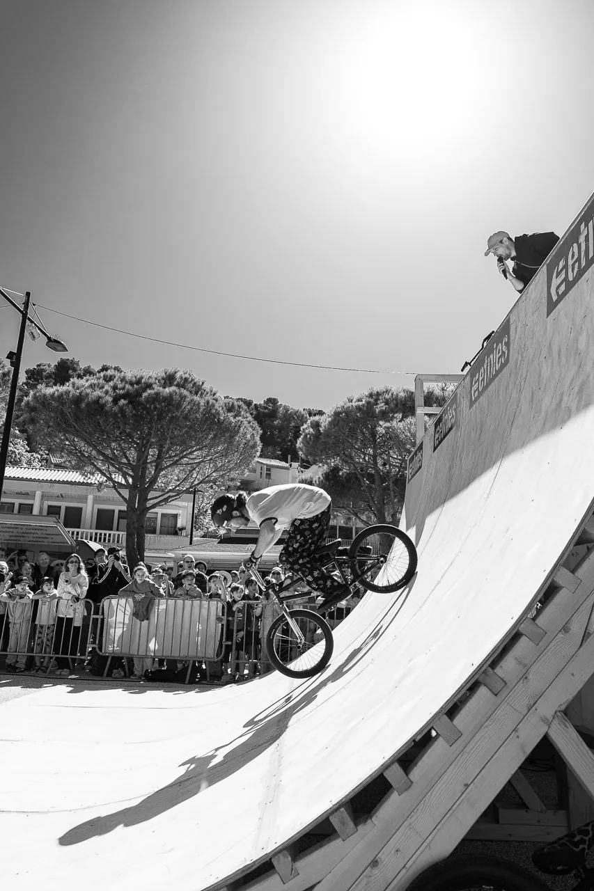 Figure en BMX - Photo n°1